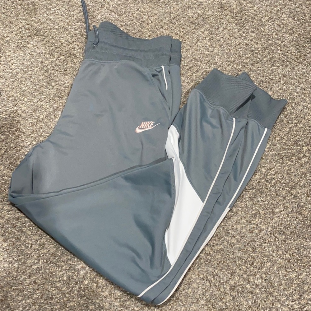 Nike joggers